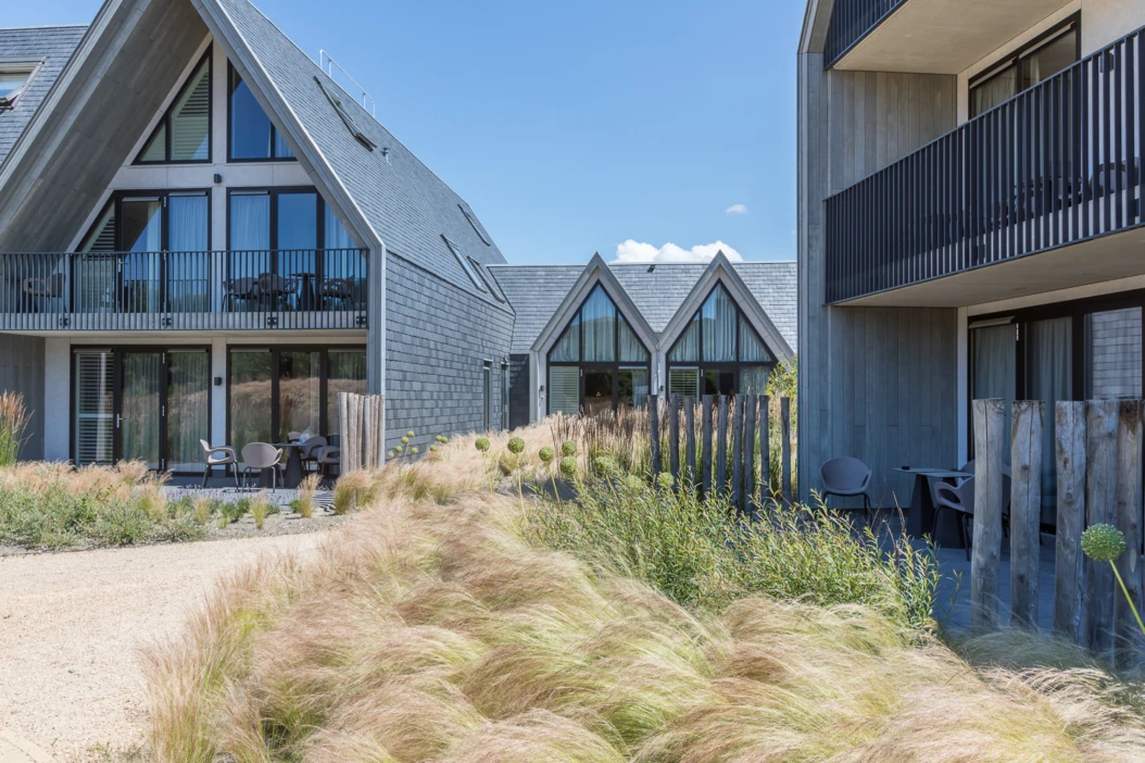 DiamondOnyx resort in Niagara Falls